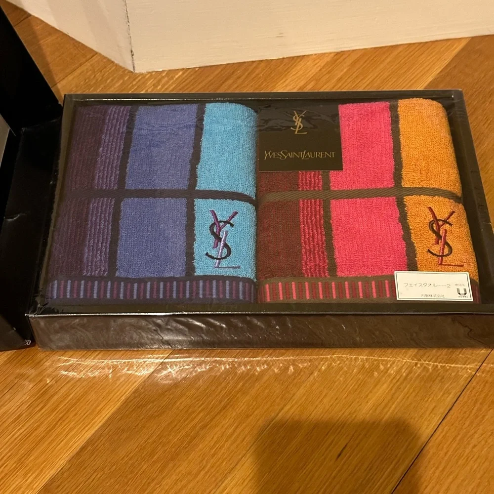 Yves Saint Laurent Vintage YSL Bath Towel Sports Towel Set Deadstock